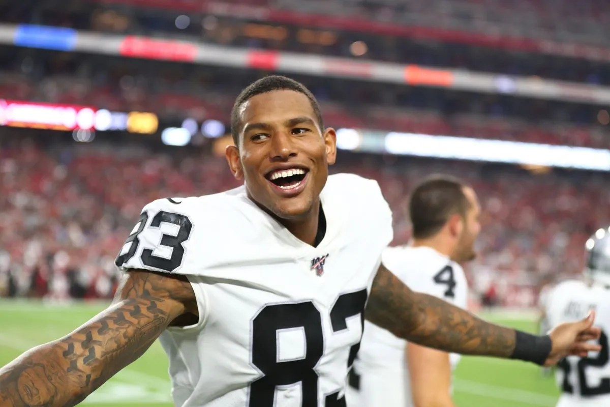 Raiders trade tight end Darren Waller to the Giants Image