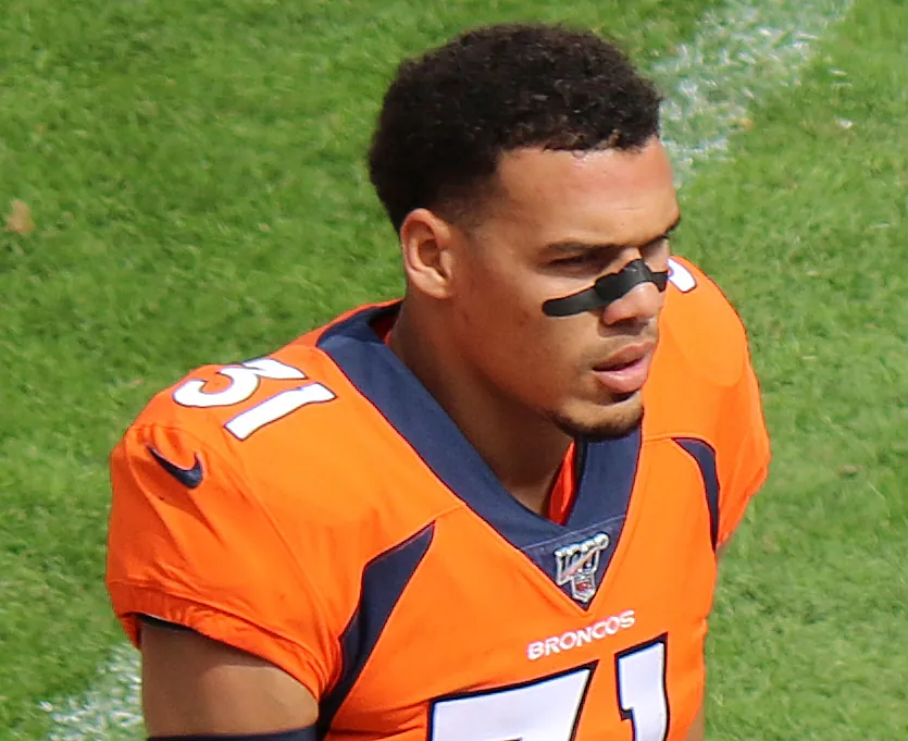 Falcons sign safety Justin Simmons Image