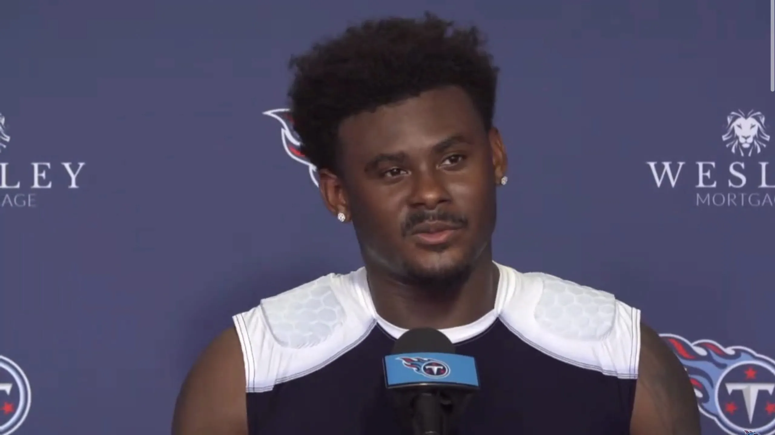 Three interesting trades in the NFL one week before start of the season Image