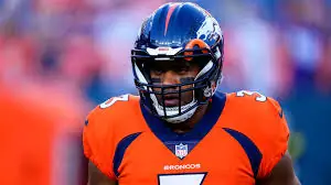 Broncos plan to bench Russell Wilson Image