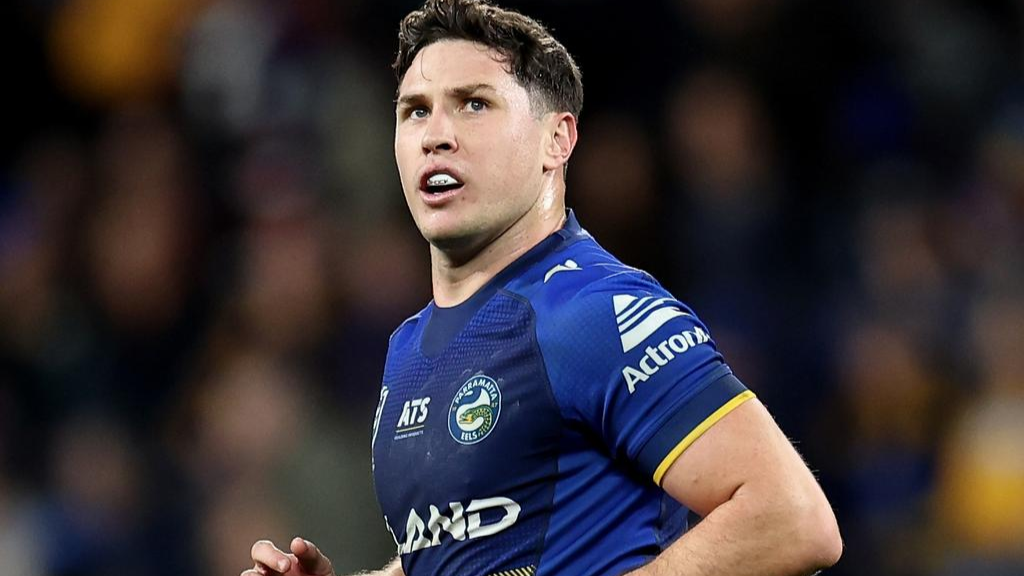 Eels move to clear Moses clauses to keep him until end of career Image