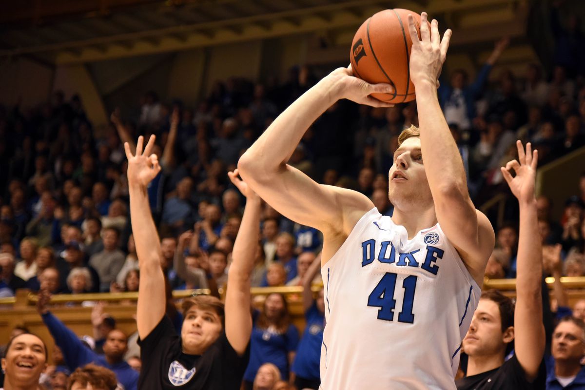 Nuggets award Australia's Jack White a two-way contract Image