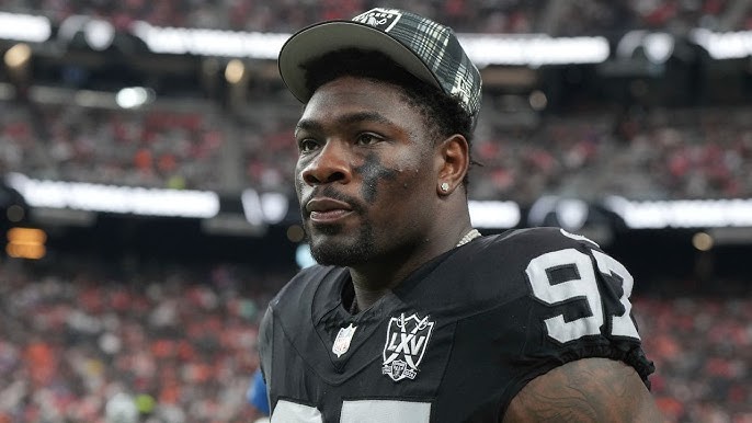 De'Vondre Campbell and Janarius Robinson suspended three games each Image