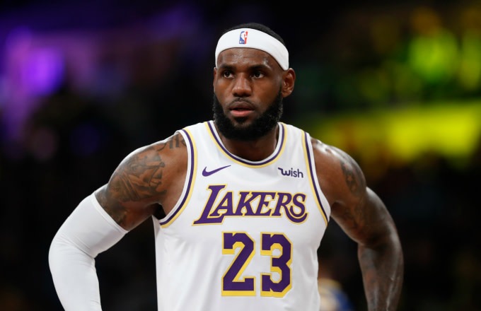 LeBron James becomes the NBA's all-time leading scorer Image