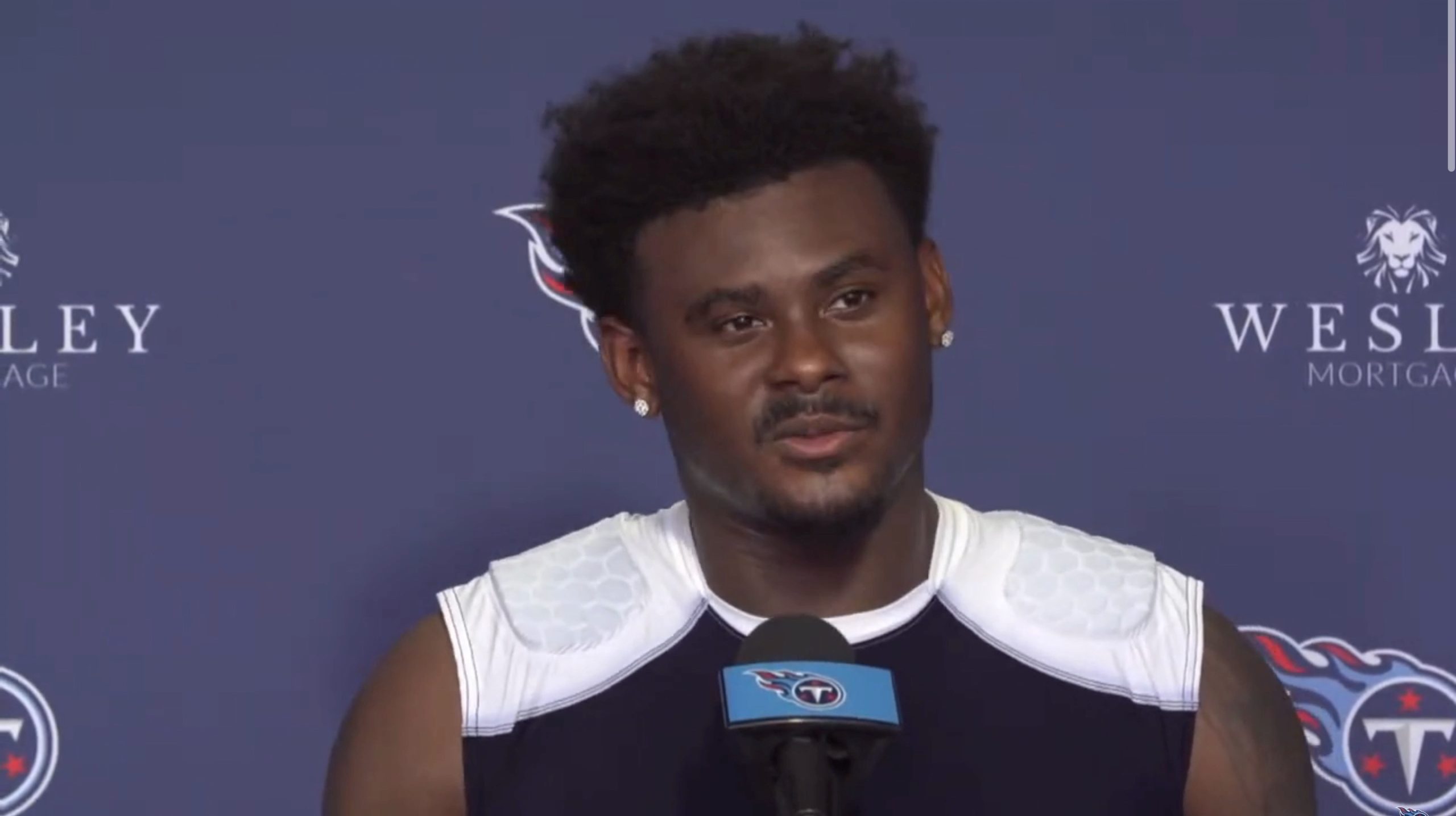 Three interesting trades in the NFL one week before start of the season Image