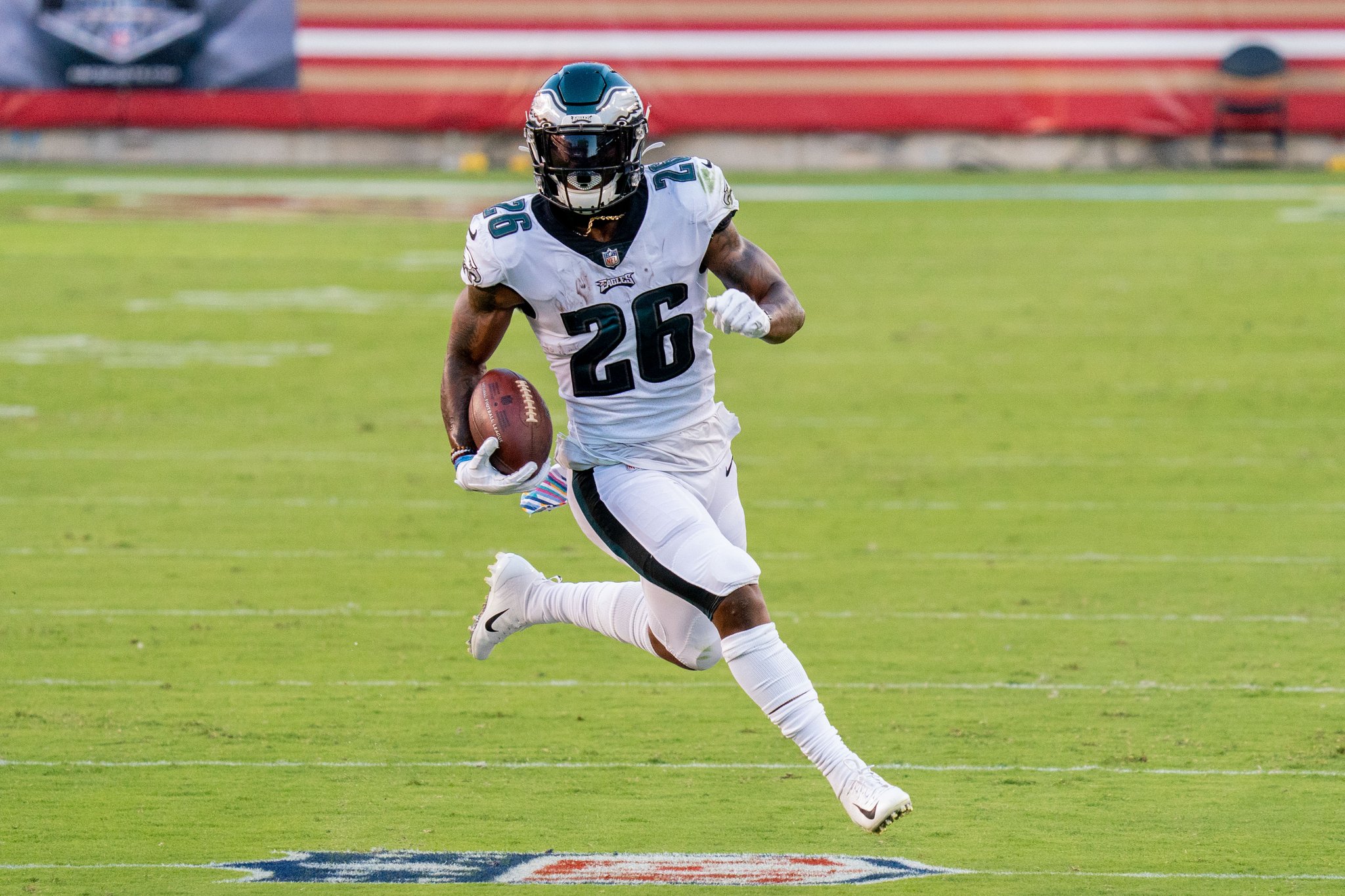 Panthers sign four key free agents Image