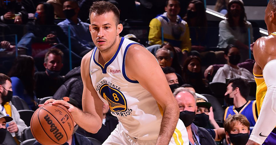 Warriors bench comes up big on opening night Image