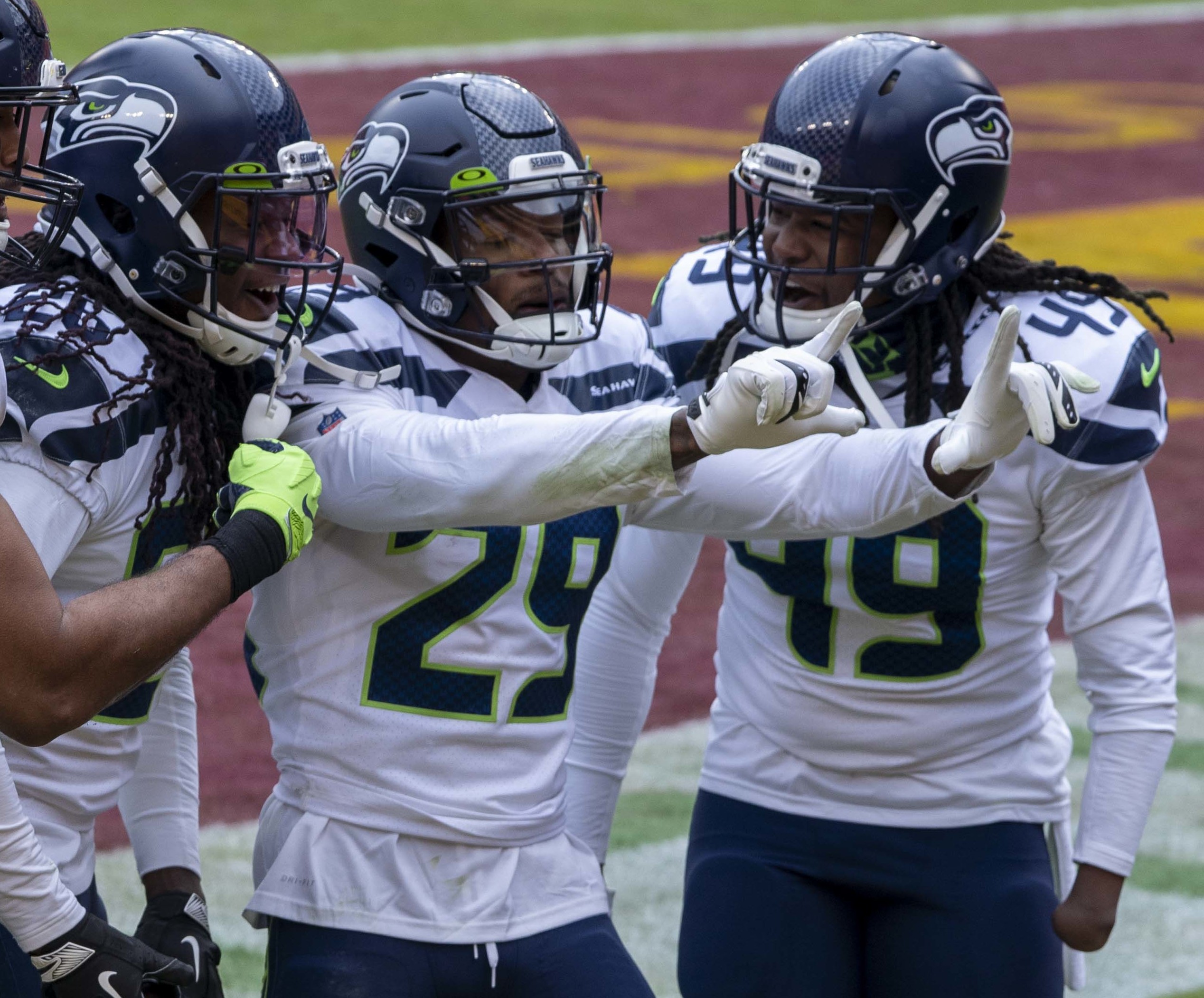 Browns center JC Tretter and Seahawks linebacker Shaquem Griffin announce retirement Image