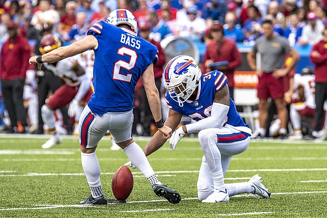 Bills survive a scare on American Thanksgiving in Detroit Image