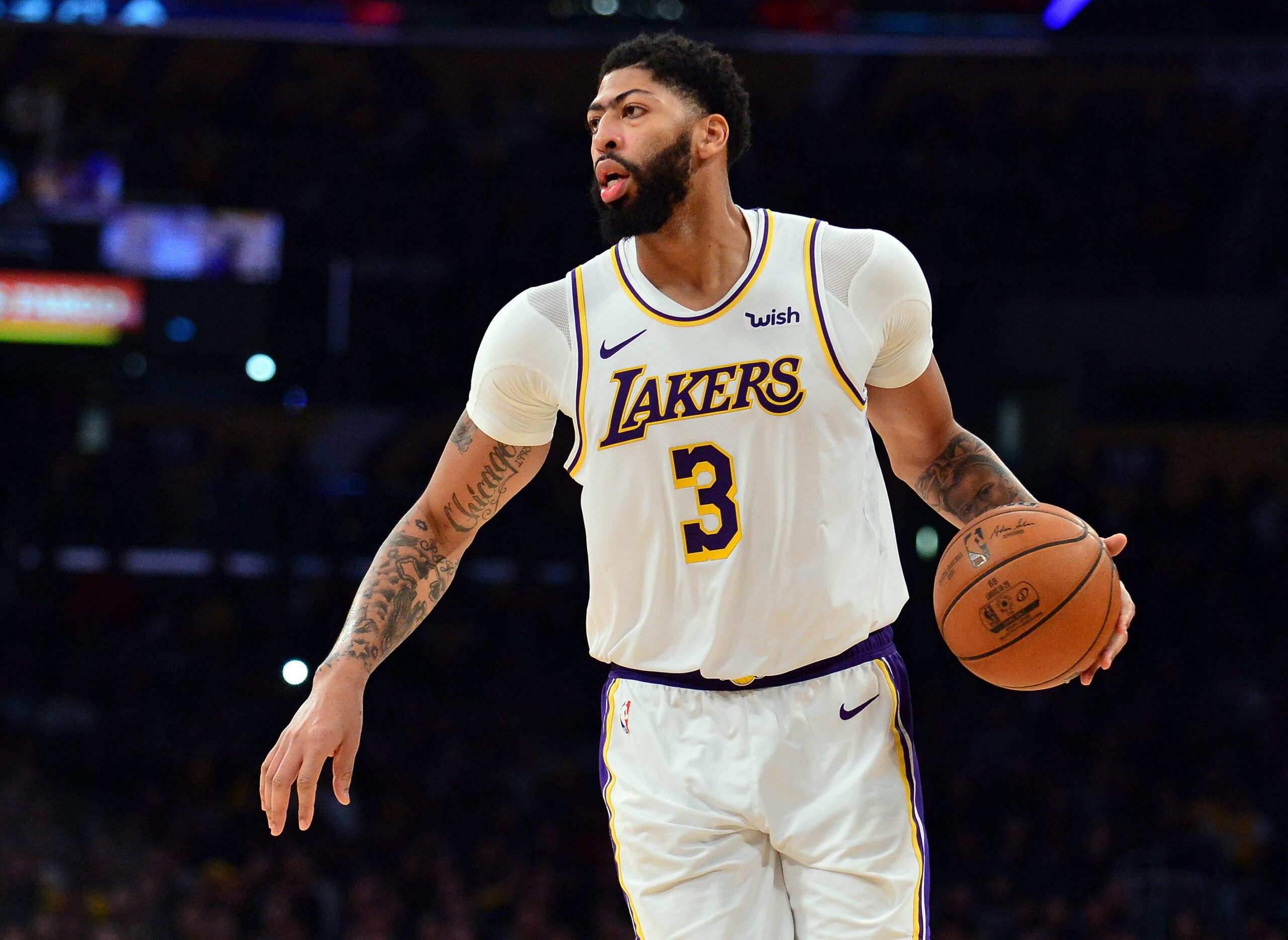 Is Anthony Davis the most valuable player on the Lakers? Image