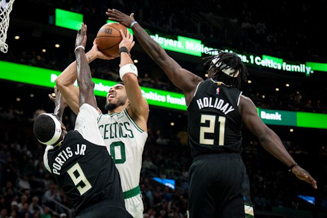 Bucks pull off remarkable comeback to take 3-2 series lead Image