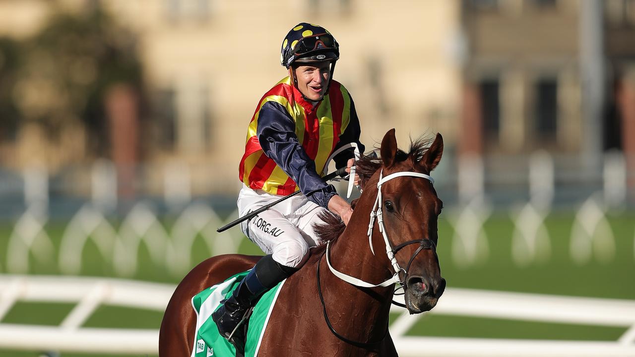 McDonald looking to break through for maiden Everest Image