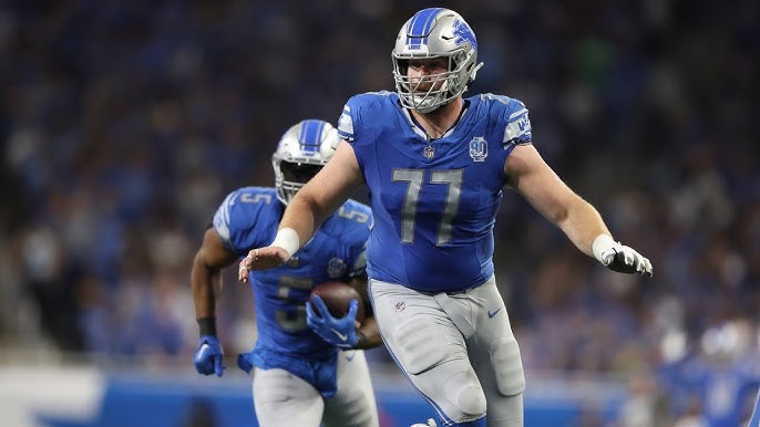 Should the NFL be concerned that Pro Bowler Frank Ragnow retired at age 29? Image