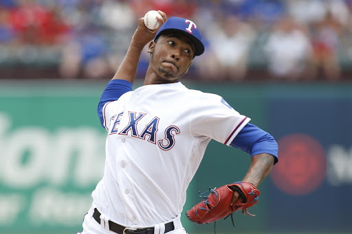 Indians reliever Emmanuel Clase expected to miss significant time with strained back muscle Image