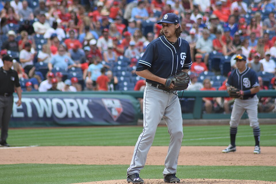 Phillies make separate trades with Royals and Diamondbacks Image