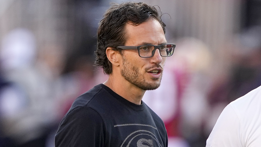 Dolphins fire Mike McDaniel as head coach and name Jon-Eric Sullivan general manager Image